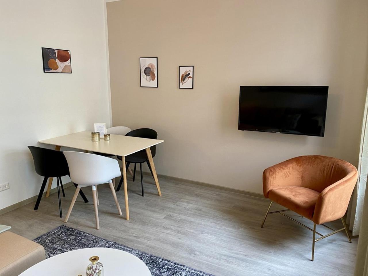 Discovair - Eisenach Karl14 - Vollausgestattete Apartments Mit Netflix In Der Fussgaengerzone الغرفة الصورة