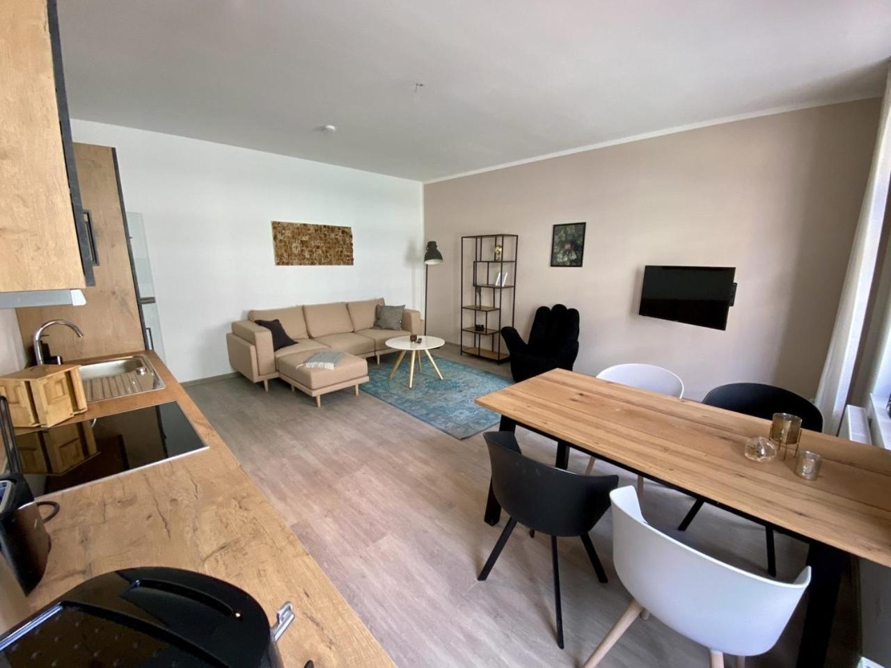Discovair - Eisenach Karl14 - Vollausgestattete Apartments Mit Netflix In Der Fussgaengerzone الغرفة الصورة