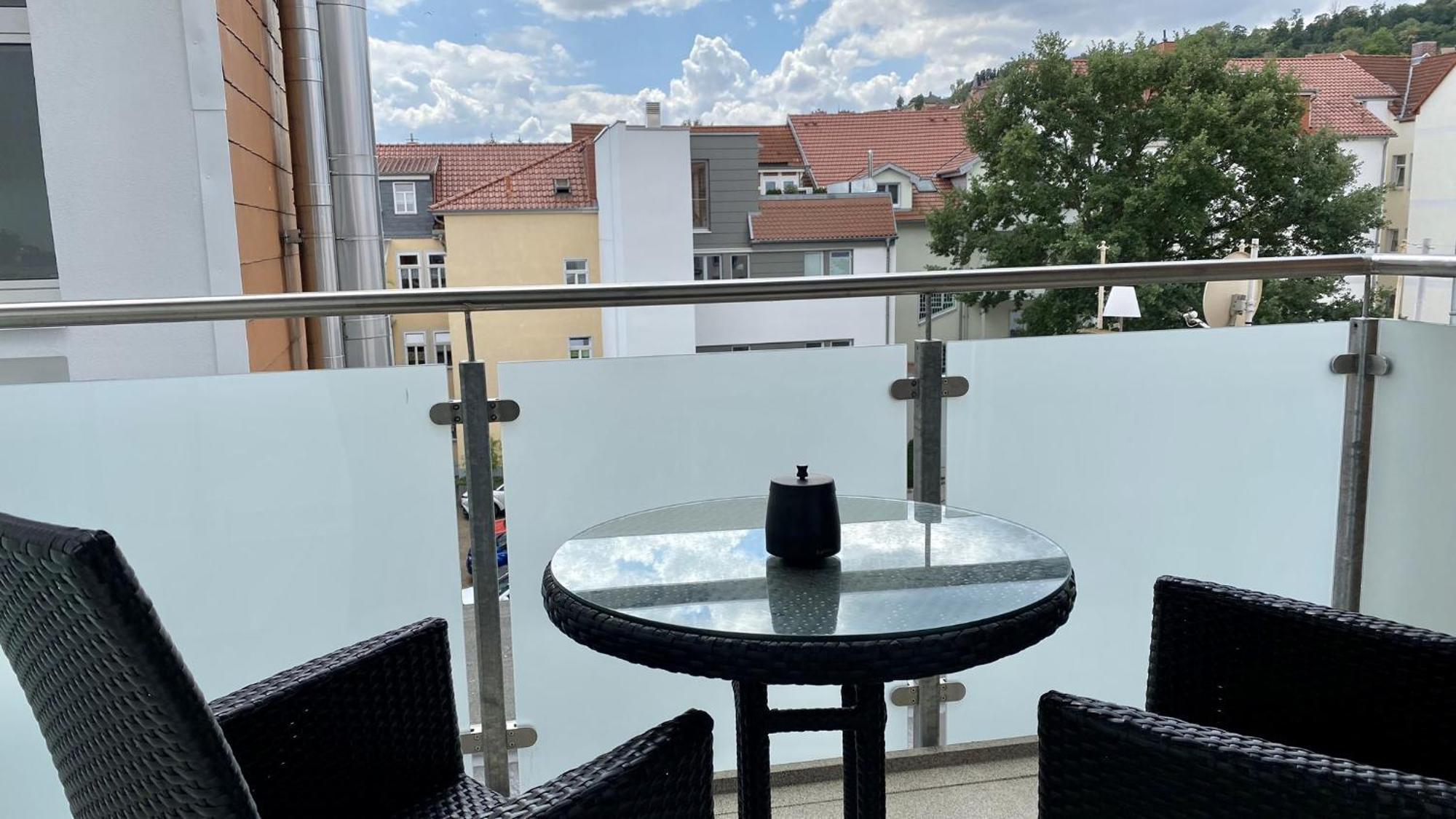 Discovair - Eisenach Karl14 - Vollausgestattete Apartments Mit Netflix In Der Fussgaengerzone الغرفة الصورة