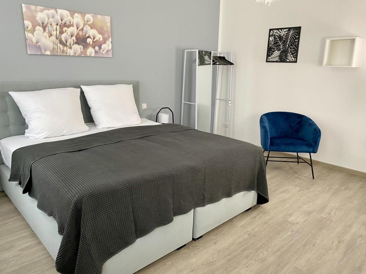 Discovair - Eisenach Karl14 - Vollausgestattete Apartments Mit Netflix In Der Fussgaengerzone الغرفة الصورة