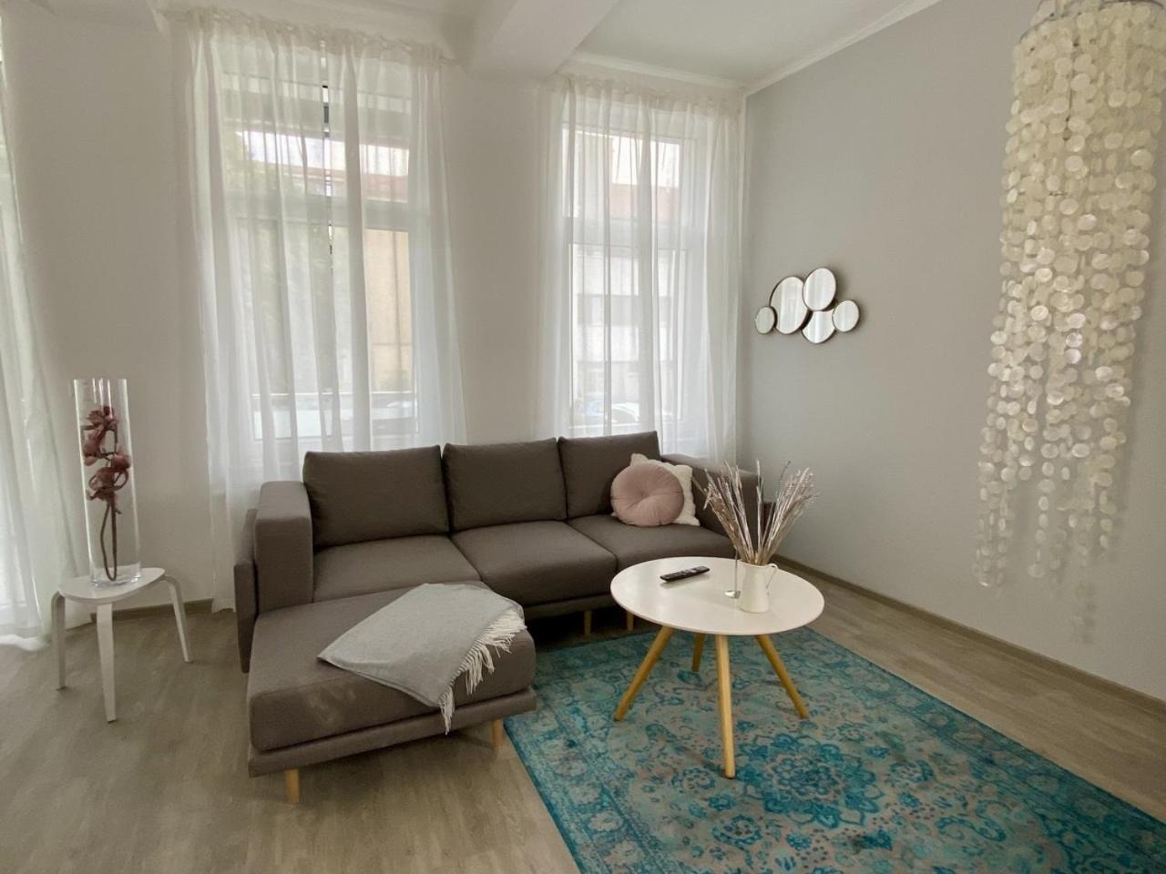 Discovair - Eisenach Karl14 - Vollausgestattete Apartments Mit Netflix In Der Fussgaengerzone الغرفة الصورة