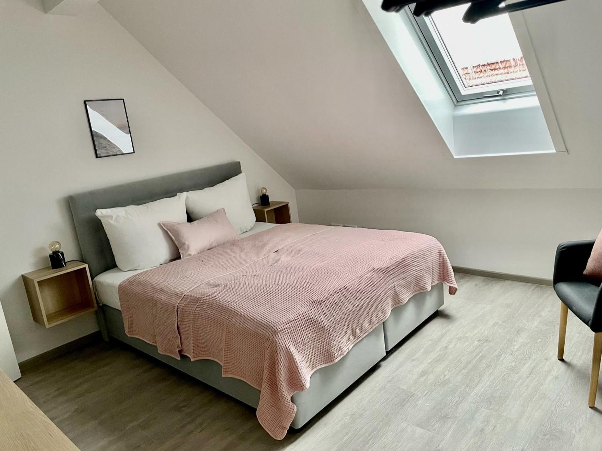 Discovair - Eisenach Karl14 - Vollausgestattete Apartments Mit Netflix In Der Fussgaengerzone الغرفة الصورة