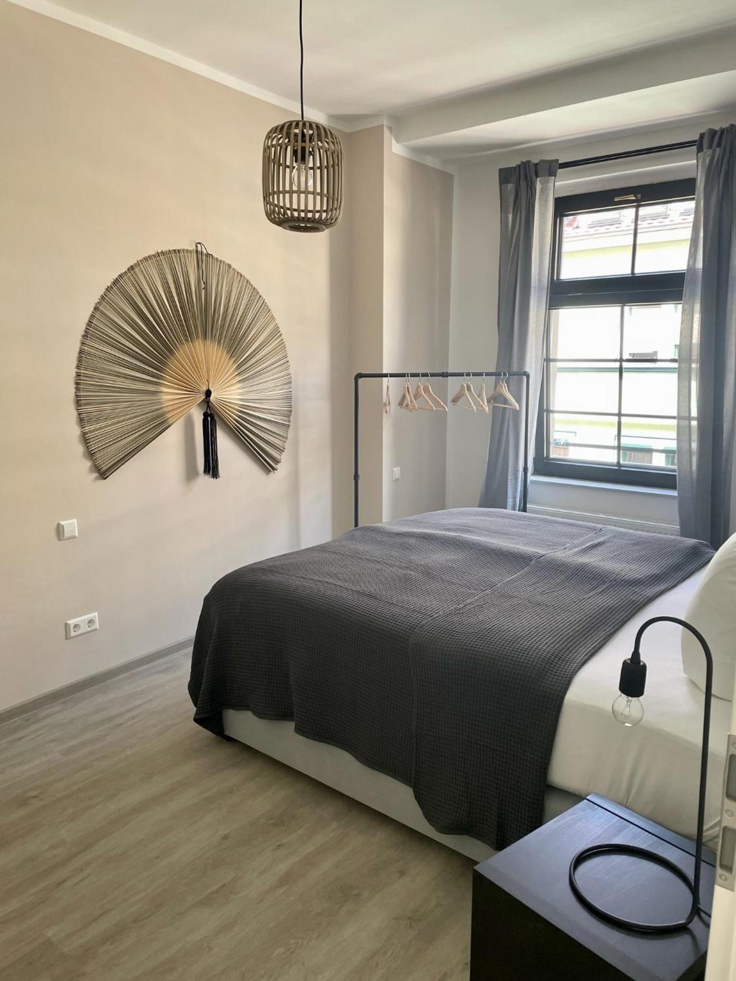 Discovair - Eisenach Karl14 - Vollausgestattete Apartments Mit Netflix In Der Fussgaengerzone الغرفة الصورة