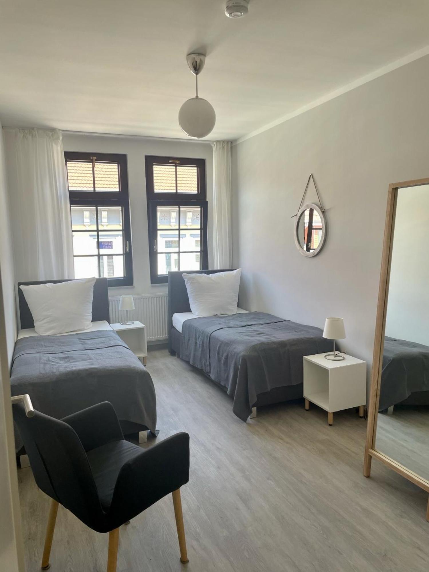 Discovair - Eisenach Karl14 - Vollausgestattete Apartments Mit Netflix In Der Fussgaengerzone الغرفة الصورة